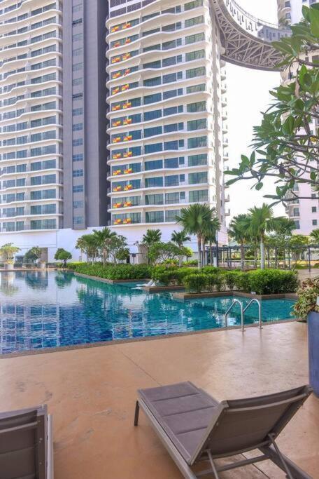 10Mins To Klcc W Lrt+Mall+Netflix Muji Urban Куала-Лумпур Экстерьер фото