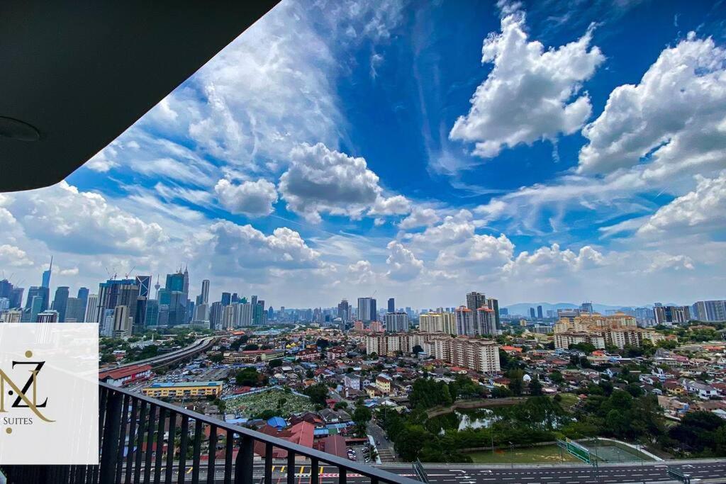 10Mins To Klcc W Lrt+Mall+Netflix Muji Urban Куала-Лумпур Экстерьер фото