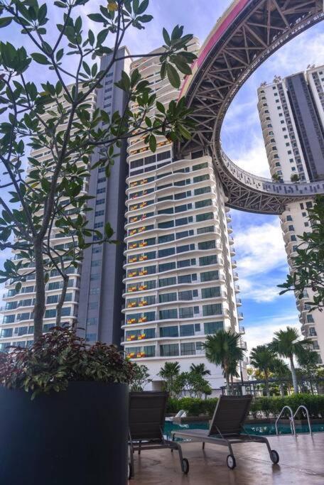 10Mins To Klcc W Lrt+Mall+Netflix Muji Urban Куала-Лумпур Экстерьер фото