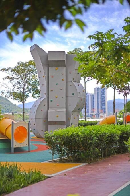 10Mins To Klcc W Lrt+Mall+Netflix Muji Urban Куала-Лумпур Экстерьер фото